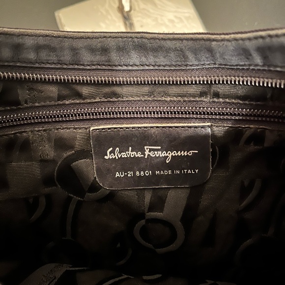 Black Salvatore Ferragamo - Picture 3 of 6